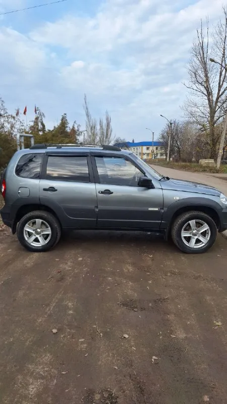 Впродаже
Niva chevrolet:
В отлично состояние. Конец 2013 года. В ремонте не нуждается, даже в мелком. Из не давнего была замена расходников (масла, фильтра, антифриз), ходовая на 5 с жирным +. По электрике все работает до лампочки. Силовые части все целые в сварке не нуждается в дтп не была. Двигатель, расдатка, кпп все работает, как и должно - не подтекает не выбивает.
Собственик я второй хозяин. По документам не каких изьянов не имеется цена - 730 торг в приделе разумного
Г. Краснодон
Тел: +7 (959) 248 24 63
📞 Звоните: +7(959)2482463 - фотография - 4
