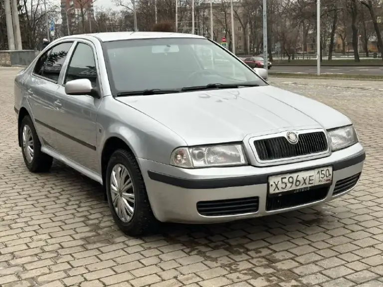 Продам skoda octavia tour
Объём 1.6
Год выпуска 2008
Пробег 208 000 тысячи
В хорошем состоянии
Двигатель работает идеально, не дымит, не троит, масло не ест, кузов без гнили, ржавчин, вмятин,
Коробка работает идеально,
По комплектации имеется
Климат контроль заправлен работает
Бортовой компьютер
Лэ стекло подъёмники
И многое другое
Цена 495 000
+79493943583 - фотография - 3