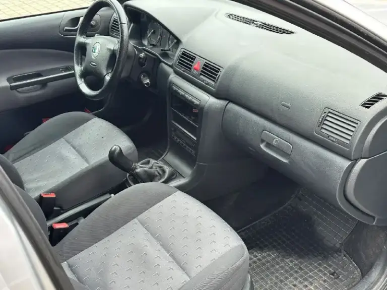 Продам skoda octavia tour
Объём 1.6
Год выпуска 2008
Пробег 208 000 тысячи
В хорошем состоянии
Двигатель работает идеально, не дымит, не троит, масло не ест, кузов без гнили, ржавчин, вмятин,
Коробка работает идеально,
По комплектации имеется
Климат контроль заправлен работает
Бортовой компьютер
Лэ стекло подъёмники
И многое другое
Цена 495 000
+79493943583 - фотография - 7