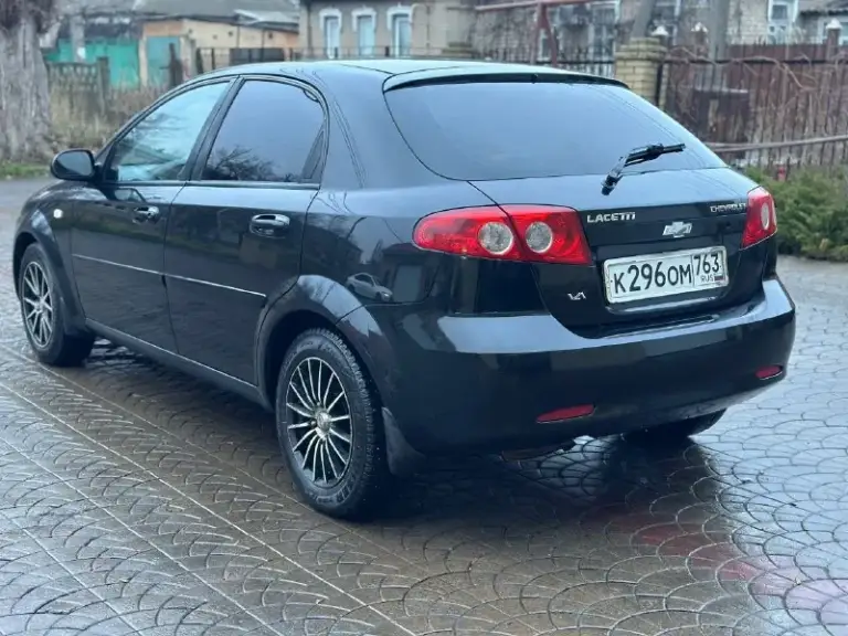 Продам chevrolet lacetti
Объем 1.6
Год выпуска 2007
Пробег 193000
В идеальном состоянии, без рыжиков, вмятин, царапин, двигатель работает идеально, не дымит, не троит, масло не ест,
Коробка переключается без хрустов, не выбивает, кондиционер заправлен работает,
Цена 495 000
Остальные вопросы по телефону
+79493943583 - фотография - 4