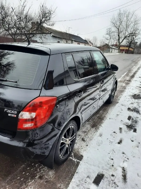 Продам skoda fabia | |
2011 Года
1.6
Коробка полноценный автомат
1 Хозяин за всю историю бережная эксплуатация
160 Тысяч родного пробега любые проверки
Автотека зелень, авто никогда не участвовал в дтп
Двигатель коробка ходовая без нареканий.
Комплектация : кондиционер, круиз контроль, 4 эл. Стеклоподьемника, электро зеркала, колеса зима-лето на дисках и много другое.
Продажа через мрэо
Автомобиль не требует вложений от слова совсем сел поехал, реально до первого покупателя
Осмотр г. Донецк
Цена 750 хороший торг у капота.
Номер для связи +79490890438

📞 Звоните: +7(949)0890438 - фотография - 5