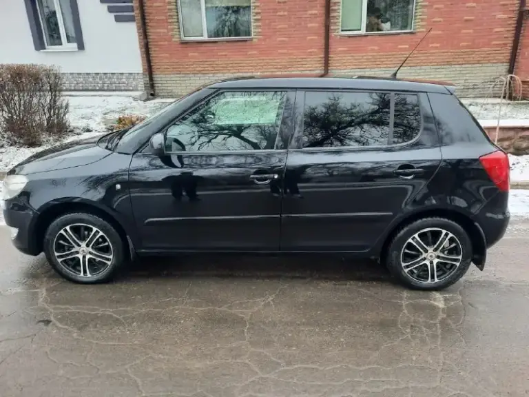 Продам skoda fabia | |
2011 Года
1.6
Коробка полноценный автомат
1 Хозяин за всю историю бережная эксплуатация
160 Тысяч родного пробега любые проверки
Автотека зелень, авто никогда не участвовал в дтп
Двигатель коробка ходовая без нареканий.
Комплектация : кондиционер, круиз контроль, 4 эл. Стеклоподьемника, электро зеркала, колеса зима-лето на дисках и много другое.
Продажа через мрэо
Автомобиль не требует вложений от слова совсем сел поехал, реально до первого покупателя
Осмотр г. Донецк
Цена 750 хороший торг у капота.
Номер для связи +79490890438

📞 Звоните: +7(949)0890438 - фотография - 6