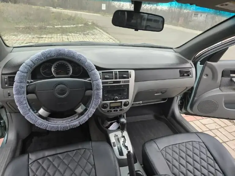 Продам chevrolet лачетти cdx, мотор 1.8, коробка автомат. Год 2006, куплен в автосалоне, пробег 142 тыс км. Климат, усилитель руля, abs, 4 стеклоподьемника, цена 620 тыс рублей, донецк +79495102741; +79495102742
📞 Звоните: +7(949)5102741 - фотография - 5