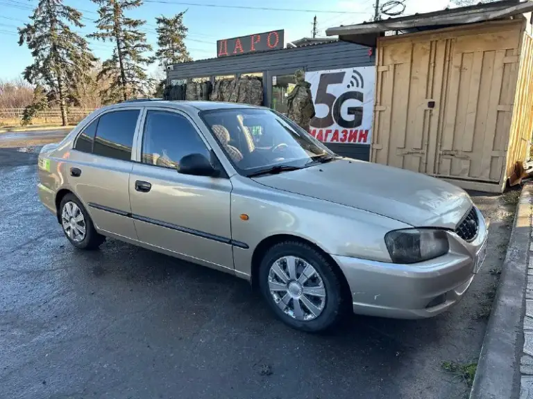 🚘Марка: hyundai accent
⛽ Бензин 1.5 бензин
🐎 102Л. С
📅Год выпуска:  2005
💴Цена: 420000🫰🏻
• Пробег:300000
• Коробка в хорошем состоянии
По двигателю вопросов нет !
• Салон в хорошо состоянии     
• Акустика
•Стеклоподъемник
•Кондиционер
•Гидра усилитель руля
Документы все порядке полное переоформление!
Зеленая автотека!
Автомобиль без гнили никаких вложений не требует ! Почти в родном окрасе крашена две детали!
Торг уместен!
Все вопросы по телефону !
📞  +79494999910
Осмотр пгт. Володарское
📲 Tg: @armenovich999
📞 Звоните: +7(949)4999910 - фотография - 8