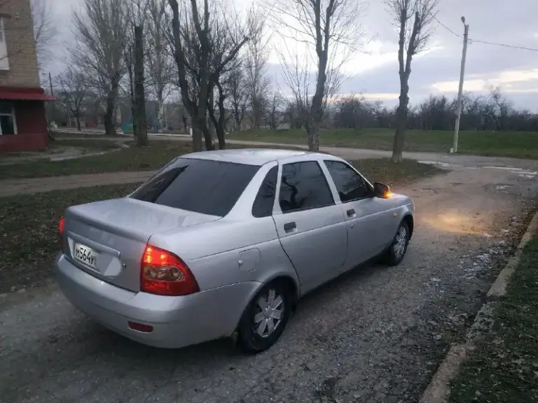 Срочно продам автомобиль лада приора
В хорошем состоянии
12 🔥 Года
Мотор 1.6 v16 едет хорошо
Коробка всё отлично
По ходовой части всё сделал едет уверено
Без вложений. !
Просто сел поехал куда угодно новая резина зимняя печка работает отлично
Тонировка стекла все родные сигнализация центральный замок регулировка зеркалов стекло подъемника установлена хорошая музыка саб новый уселок магнитофон оригинал
По электрике всё работает
Салон идеал
По документам полный порядок птс стс дкп любое оформление
В общем сел поехал без вложений
Цена 287.000 торг хороший или обмен
Город донецк
+79495934967 - фотография - 3