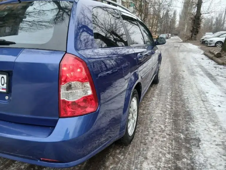 Продам chevrolet лачетти 2011год собственник один хозяин покупал новую машина как новая не бита не крашена родной пробег 76 тысяч прошла обслужил полностью ремни ролики помпу масла фильтра все что нужно было обслужил автомобиль обработан оцинкован полная комплектация кондиционер дует отлично 👍 достойная машина кто хочет хороший автомобиль это то что надо +79490871724 цена 580 тысяч
📞 Звоните: +7(949)0871724 - фотография - 5