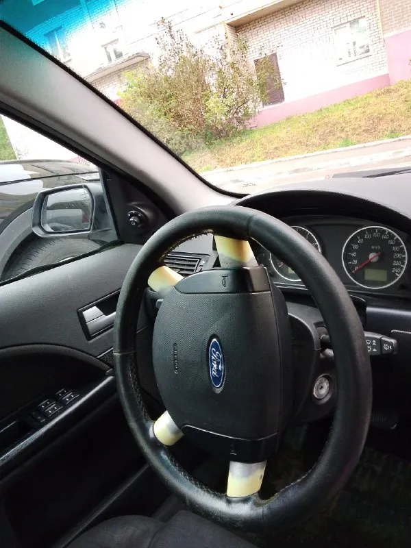 Днр, макеевка ford мондео 3. Год 2002. -(5ст). Кузов оцинкованный, есть притертость см фото. Колёса зима, диски как спереди.
2.0 Бензин (145л. С) - пробег 270 тыс.
Срочно, цена 280 тыс рублей.
Есть торг из-за срочности.
Всё вопросы по телефону или пишите в вк, вам перезвоню, сейчас в дороге не всегда связь есть.
Машина на отличном ходу, для езды хороший авто, езжу на нём на расстояние тысячу-две- три тысячи км спокойно и едет отлично, расход топлива 9л в смешанном цикле. Очень большая, удобная во всём. В обслуживании тоже не прихотливая.
8 (909) 467-07-90
Цена 280 тысяч рублей.
Звоните или пишите в вк, всё расскажу она у меня три года знаю про это авто всё.
📞 Звоните: +7(909)4670790 - фотография - 4