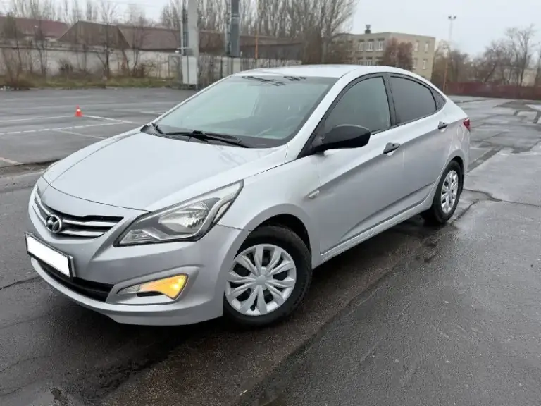 Hyundai solaris 2015 года(рестайлинг) 1.6 бензин(газ пропан)механическая коробка передач.2 собственника пробег — 181 000 км. Автомобиль в хорошем состоянии: двигатель работает ровно, без посторонних шумов и ошибок, коробка передач переключается, ходовая часть без стуков. Все стекла оригинальные, включая лобовое. Кузов без следов коррозии, полный комплект ключей, камера заднего вида(есть летняя резина)документы в полном порядке. По запросу предоставим полный видеообзор с замерами лакокрасочного покрытия. Цена: 770 000 рублей. Город: донецк. Телефон для связи:
+7 (949) 371-08-26(Telegram на номере)
📞 Звоните: +7(949)3710826 - фотография - 1