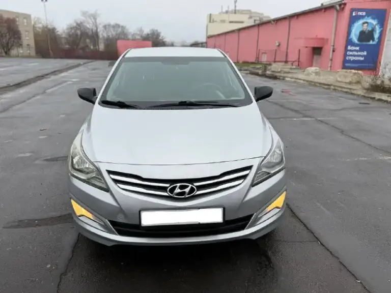 Hyundai solaris 2015 года(рестайлинг) 1.6 бензин(газ пропан)механическая коробка передач.2 собственника пробег — 181 000 км. Автомобиль в хорошем состоянии: двигатель работает ровно, без посторонних шумов и ошибок, коробка передач переключается, ходовая часть без стуков. Все стекла оригинальные, включая лобовое. Кузов без следов коррозии, полный комплект ключей, камера заднего вида(есть летняя резина)документы в полном порядке. По запросу предоставим полный видеообзор с замерами лакокрасочного покрытия. Цена: 770 000 рублей. Город: донецк. Телефон для связи:
+7 (949) 371-08-26(Telegram на номере)
📞 Звоните: +7(949)3710826 - фотография - 3