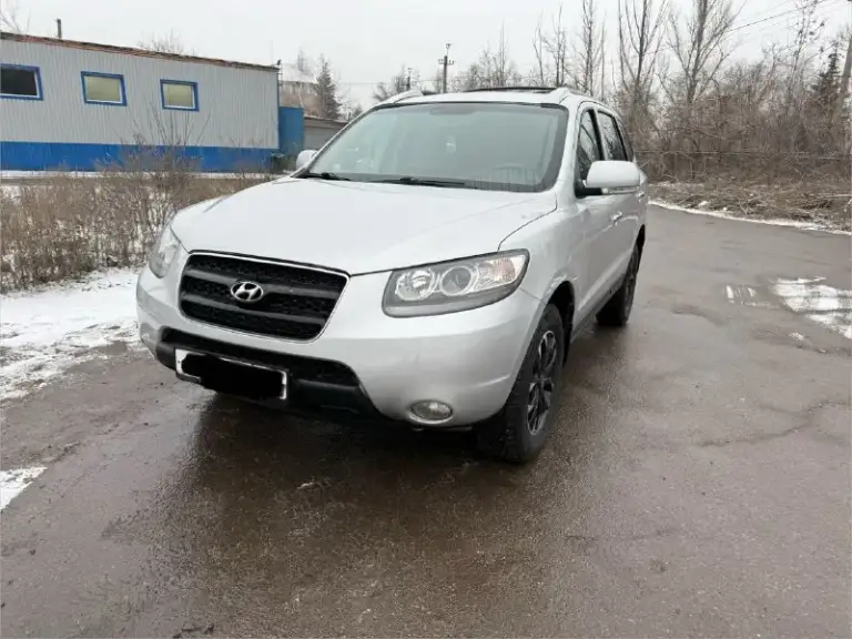 Hyundai santa fe. 2008г 2.2дизель автомат. Машина в максимальной комплектации, в идеальном состоянии как внешне так и технически, кто первый приедет тот и заберет!пробег 182т. К. Цена 1мл 130тр. Г макеевка +79494961061 - фотография - 1