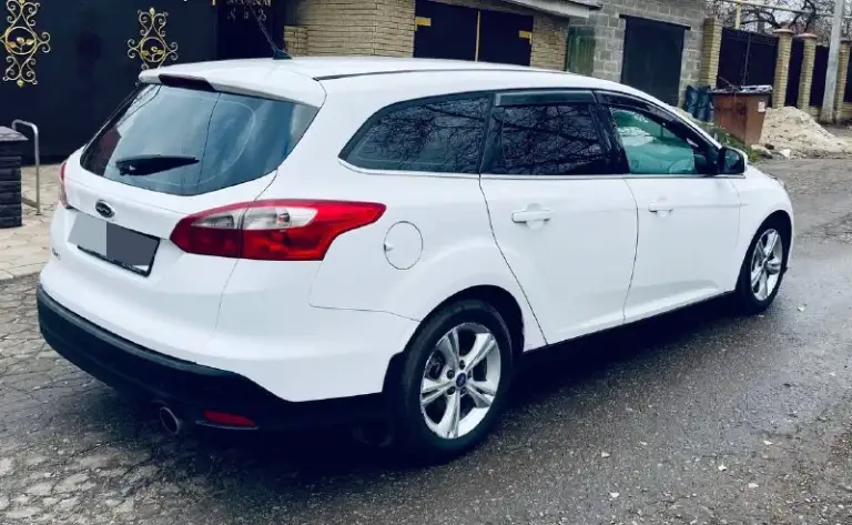 Продам автомобиль ford focus 3 (рестайлинг) 2012год 2.0 бенз. Автомобиль в отличном состоянии(сел и поехал). Работает отлично масло не есть, не дымит, не троит. Коробка работает ровно без тычков и пинков. Побег 215.ооокм. Кузов в отличном состоянии без рыжиков и ржавчин. По ходовой нареканий нет. Автомобиль полностью обслужен.
Цена:780.ооо₽ торг уместен.
Проверка на любом вашем сто. Возможен обмен.
📞+7(949)-505-96-96📞
📞 Звоните: +7(949)5059696 - фотография - 3
