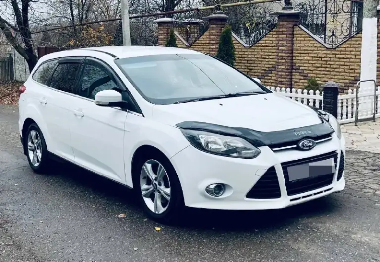 Продам автомобиль ford focus 3 (рестайлинг) 2012год 2.0 бенз. Автомобиль в отличном состоянии(сел и поехал). Работает отлично масло не есть, не дымит, не троит. Коробка работает ровно без тычков и пинков. Побег 215.ооокм. Кузов в отличном состоянии без рыжиков и ржавчин. По ходовой нареканий нет. Автомобиль полностью обслужен.
Цена:780.ооо₽ торг уместен.
Проверка на любом вашем сто. Возможен обмен.
📞+7(949)-505-96-96📞
📞 Звоните: +7(949)5059696 - фотография - 4