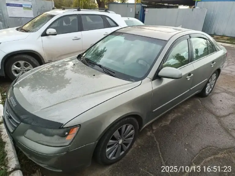 Продам авто, hyundai sonata (американка) 2.4 газ-бензин, 2009 год, состояния технически на твердую 4, по ходовой части вопросов нет, есть не значительные нюансы. Обмен на ладу гранту с вашей доплатой +79885724078 - фотография - 3