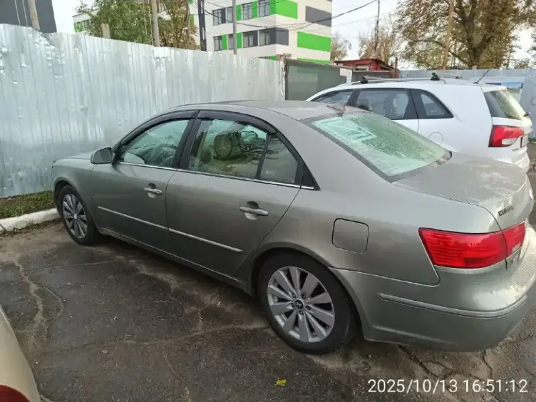 Продам авто, hyundai sonata (американка) 2.4 газ-бензин, 2009 год, состояния технически на твердую 4, по ходовой части вопросов нет, есть не значительные нюансы. Обмен на ладу гранту с вашей доплатой +79885724078 - фотография - 5