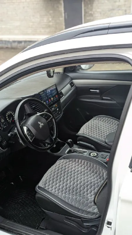 📢 Продам mitsubishi outlander ресталинг в идеальном состоянии можно и вкредит 💥💥 🔹год 2014 🔹двигатель 2.0л бенз. 🔹коробка: автомат 🔹привод :полный 🔹учёт рф любое оформление цена 1м.150тр торг звоните 🔹авто в хорошем состоянии не бита 100% ходовка супер двигатель и кпп работают отлично, кузов в идеальном состоянии, музыка, дачики мертвых зон камера задниго вида, дачик света, дачик дождя, сигнализация, эл стеклоподъёмники подогрев сидения 2х зоный климат резина хорошая т. Д 🔹телефон :+79490030135(телеграм +79497396813) (вацап +380714978907
📞 Звоните: +7(949)0030135 - фотография - 7
