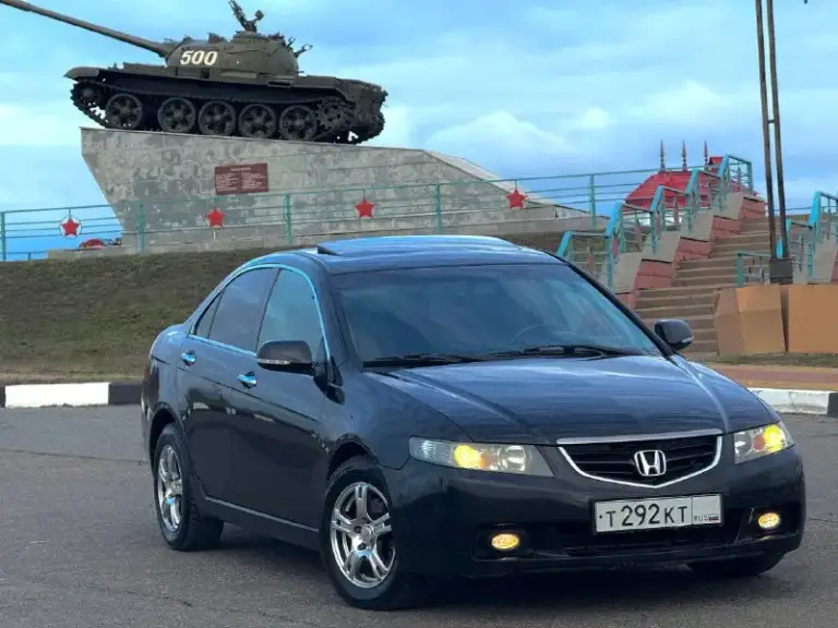 Срочно. 660,000 руб. Honda accord vll, 2.0 л, мт. Технически обслужена, цепь заменена 20,05,25. Масла и фильтра свежие. Кузов без ржавчины и гнили, пороги / днище целые, преимущественно заводской окрас. Птс оригинал, два владельца. Первый владел 13 лет, второй по нынешний час. Комплектация “comfort“. Два комплекта резины. Климат, круиз, мультируль, эл. Сп с доводчиком, подогревы сидений и зеркал, люк, ксенон и т. Д. Территориально находится в г макеевка (центр) контакты : +7 (949) 363-52-68 (есть «telegram») варианты обменов и рассрочки - не интересуют. - фотография - 1