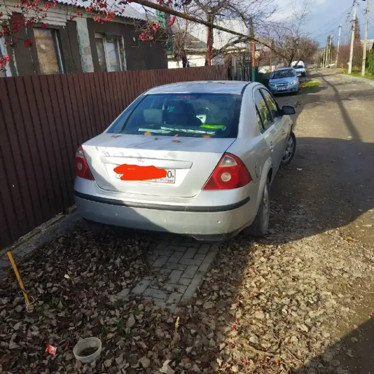 Продам ford мондео 3 2.0 бензин, мкпп на уверенном ходу, сел и поехал, подогрев передних сидений, обогрев заднего стекла, 4 эл стеклоподъёмника с доводчиками, центральный замок, эл. Зеркала, цена 380тыс торг у капота телефон 79493313771
📞 Звоните: +7(949)3313771 - фотография - 2