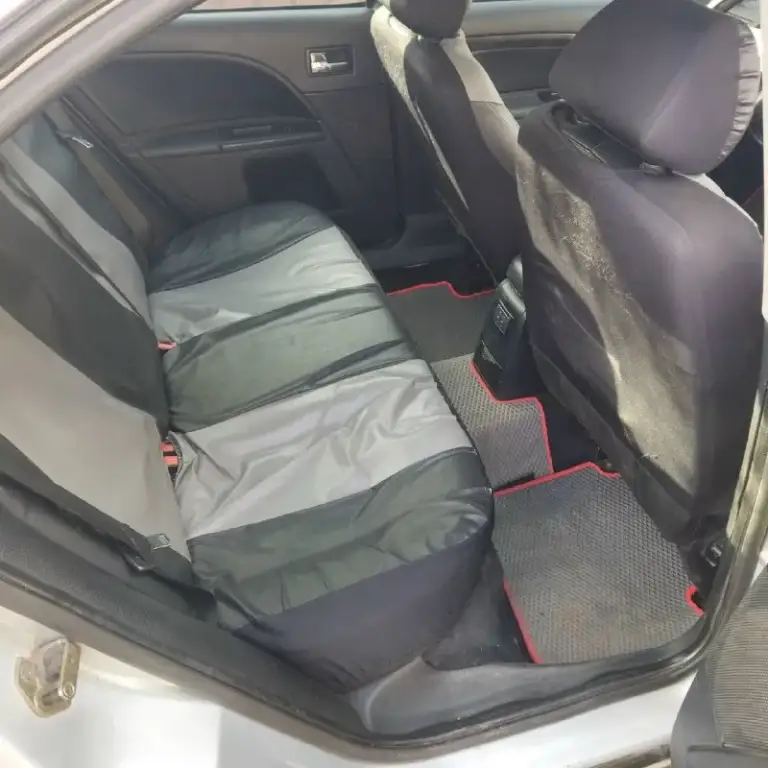 Продам ford мондео 3 2.0 бензин, мкпп на уверенном ходу, сел и поехал, подогрев передних сидений, обогрев заднего стекла, 4 эл стеклоподъёмника с доводчиками, центральный замок, эл. Зеркала, цена 380тыс торг у капота телефон 79493313771
📞 Звоните: +7(949)3313771 - фотография - 4