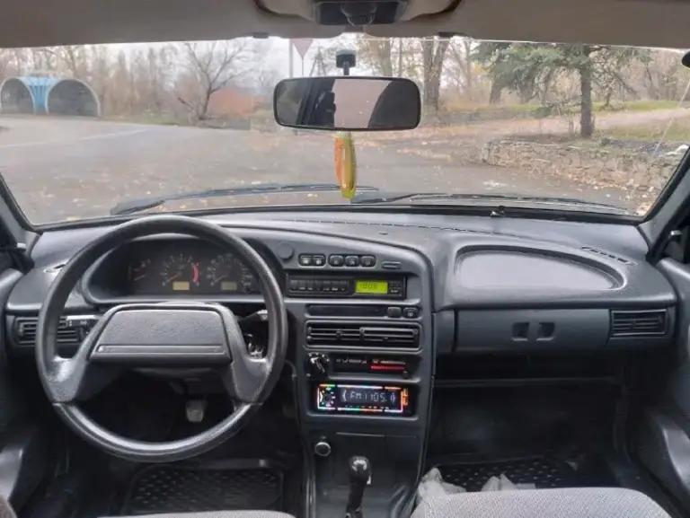 Продам ваз 2115 2009 г. В. Авто в родной краске без дтп. Пробег 172 т родной.2 хозяина. Автомобиль в хорошем состоянии всё работает в штатном режиме. Дно пороги подкопотка всё целое. Каждый день на отличном ходу. Документы чистые любой вид оформления. Осмотр макеевка донецк. Цена 290 т. Р. +79494502738 +79495061129 - фотография - 8