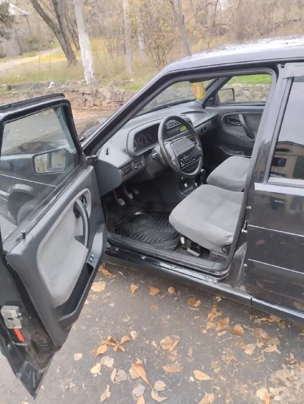 Продам ваз 2115 2009 г. В. Авто в родной краске без дтп. Пробег 172 т родной.2 хозяина. Автомобиль в хорошем состоянии всё работает в штатном режиме. Дно пороги подкопотка всё целое. Каждый день на отличном ходу. Документы чистые любой вид оформления. Осмотр макеевка донецк. Цена 290 т. Р. +79494502738 +79495061129 - фотография - 9