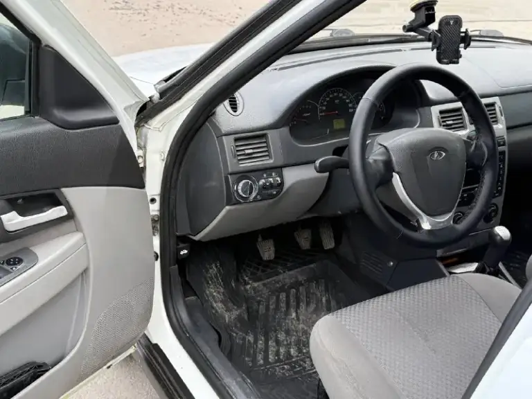 Ваз priora 2013 год эксп, 1.6 16v 141 тыс км пробег, комплектация люкс, кондиционер обогрев лобового стекла, электро пакет, птф, резина новая зима на r15, автомобиль в отличном состоянии без гнили и ржавчины! Двигатель поршня с выборками, ходовая вся новая вкруг, кпп в идеальном состоянии без хрустов! Салон чист ухоженный! Вся промовилена вкруг обработана! Все работает до мелочей! Юридически я собственник машина на 180 регионе! Автотека зеленая! Срочно все вопросы по телефону звонить в любое время! Цена 530 тыс руб, +7949-401-03-58
+7949-401-03-61
📞 Звоните: +7(949)4010358 - фотография - 6