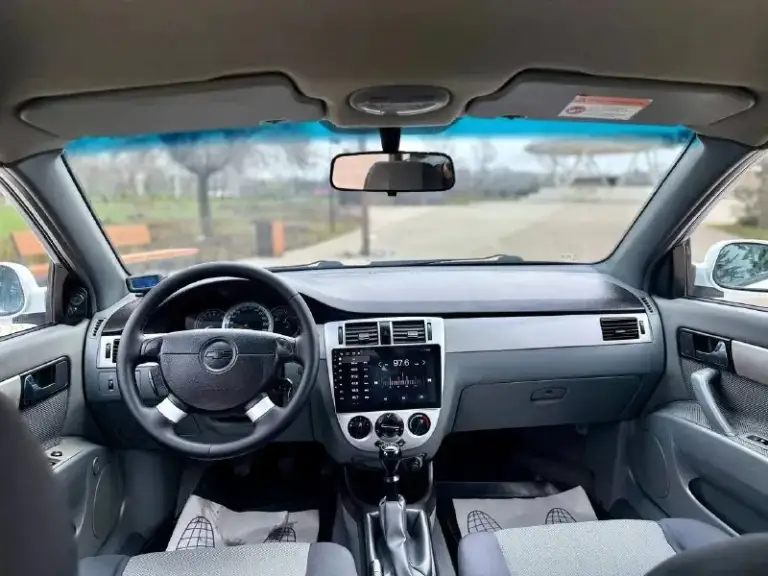 🚙Марка: chevrolet lacetti ⚙️двигатель: 1.6 ⛽️вид топлива: бензин 📅год выпуска: 2008 💴цена:.610 000руб торг обмен 🗺️пробег:187.000 км 📦:кпп :механика автомобиль в хорошем состоянии вложений никаких не требует кузов без нареканий жучков рыжиков нету салон в отличном состоянии не протёртый не прокуренный техническая часть на отлично недавно прошел полная то по комплектации четыре стеклоподъемника электро зеркала датчик дождя датчик света камера заднего вида имеются задние парктроники стоит android планшет зимняя резина новая + летняя в комплекте все остальные доп вопросы по телефону +79495000534 📍•город мариуполь
📞 Звоните: +7(949)5000534 - фотография - 6