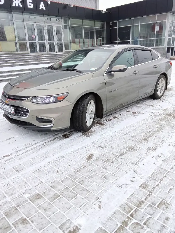 Chevrolet malibu, 2017, (вин: 2018), 1,5,160 л. С. Автомат. Пробег 170000 км. В отличном состоянии. Авто на новой зимней резине. (новая летняя резина в комплекте). Неплохая комплектация: бесключевой доступ, кнопка старт-стоп, система старт-стоп, автозавод с ключа, люк (панорама), магнитола с car play, камера заднего вида, круиз-контроль, led лампы в фарах, хороший видеорегистратор с 3 камерами( перед, зад, салон), и. Т. Д. Все стекла заводские, включая лобовое. Ходовая, двигатель-отлично. 2 владельца. Штрафов, ограничений нет. Собственник. 1330000 рублей. +79493043638; +79495966461 - фотография - 1
