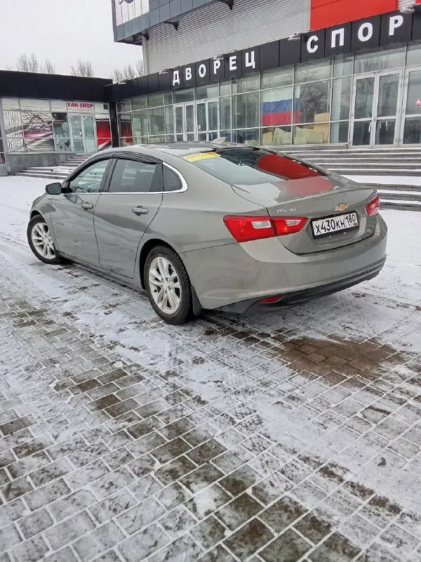 Chevrolet malibu, 2017, (вин: 2018), 1,5,160 л. С. Автомат. Пробег 170000 км. В отличном состоянии. Авто на новой зимней резине. (новая летняя резина в комплекте). Неплохая комплектация: бесключевой доступ, кнопка старт-стоп, система старт-стоп, автозавод с ключа, люк (панорама), магнитола с car play, камера заднего вида, круиз-контроль, led лампы в фарах, хороший видеорегистратор с 3 камерами( перед, зад, салон), и. Т. Д. Все стекла заводские, включая лобовое. Ходовая, двигатель-отлично. 2 владельца. Штрафов, ограничений нет. Собственник. 1330000 рублей. +79493043638; +79495966461 - фотография - 4