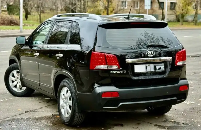 Kia sorento 2011 год эксп, 2.4 бензин 4wd, 178 тыс км пробег, автомобиль в отличном состоянии! Без рыжиков и ржавчины, двигатель ходовая полный привод в безупречном состоянии! Салон ухоженный! Комплектация полный жир, есть все для комфортной езды! Два комплекта ключей полный пакет документов любое оформление! Срочно все вопросы по телефону звонить в любое время! Цена из за срочности! 1 150 000 тыс руб, +7949-612-37-14
+7949-840-60-88
📞 Звоните: +7(949)6123714 - фотография - 4