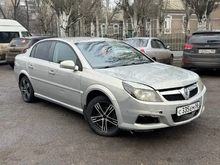 Продам срочно opel вектра с рестайлинг, 2.2 механика. Едет очень бодро хорошая комплектация: мультируль, полный электро пакет регулировка зеркал и 4 стеклоподъемника, центральный замок, хорошая музыка, подогревы сидений, двухзонный климат контроль, салон кожа состояние сидений идеальное, магнитола на андроиде, салон чистый опрятный, стоят красивые диски с хорошей зимней резиной. По машине проводилось много работ, а именно: замена сцепления, коробки, выжемного, бензонасоса, масло в двигателе меняли 2800км назад, аккумулятор новый. Остальные вопросы по +79499826202 цена 420 тысяч рублей + хороший торг.
📞 Звоните: +7(949)9826202 - фотография - 2