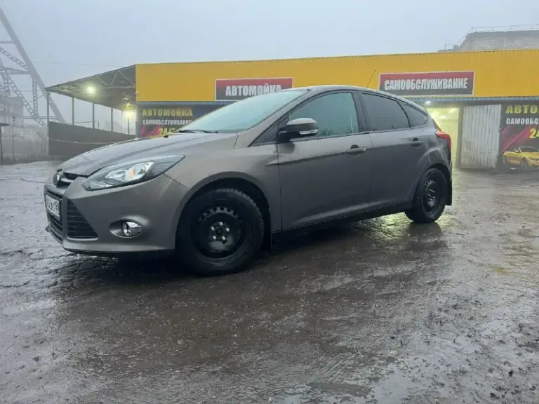 Продам ford фокус 3 2013 г выпуска! Двигатель 2.0 литра (150 сил) не дымит, масло не ест, работает как надо, цепной! Кпп павершифт, листает отлично, плавно! Собственник по документам! Два ключа, штатный электро центральный замок! В технической части все хорошо, работает исправно, во внешней есть нюансы, на скорость и работу не влияют, на их устранения затраты не критичны! Побег 180 тысяч родной! Цена 650000 тторг у капота! По вопросам +79494431486(телеграм, вацап)
📞 Звоните: +7(949)4431486 - фотография - 4