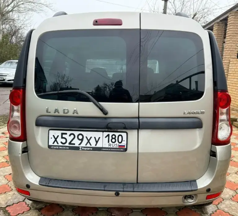 Продам ваз largus fl 2020 года выпуска мотор 1.6 106лс механика я собственник покупал в автосалоне пробег 51000т родной авто без единой крашеной детали как с завода так и есть еще не разу не снималась запаска родные колеса в комплекте на которых шла с салона авто в максимальной комплектации есть все для комфорта мотор веста полный электро пакет 4 секло подемника электро зеркала подогрев сидений зеркал кондиционер мультимедиа renault 6 динамиков esp abs усилитель руля 4 подушки безопасности парктроники литые диски туманки рейлинги сигнализация starlain с авто запуском лигулеровка сидений в разных плоскостях и многое другое цена 1200000 торг +79494812911
📞 Звоните: +7(949)4812911 - фотография - 4
