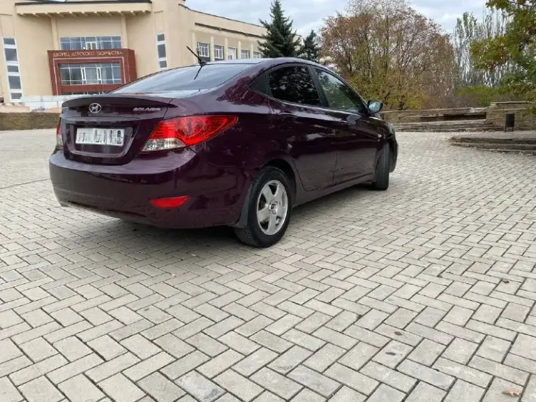 Продам семейную, надежную машинку hyundai солярис 2014год в максимальной комплектации мотор 1.6 коробка автомат, пробег 170 родной, цена 990₽ состояние идеальное, обслужена вся, не бита не крашена, делать ни чего не надо вся обслужена до мелочей, подогревы всего, сидений, руля стекол, сигнализация, кондиционер, стеклоподъемники, на авто работает все, ходовая как мячик не стучит не скрепит, замена масла в рулевой рейке, цепь поменяна, мотор работает идеально, тихо без посторонних звуков, коробка переключает отлично, все вопросы по тел +79493489143 макеевка, торг
📞 Звоните: +7(949)3489143 - фотография - 2