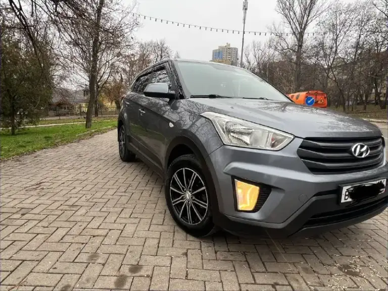 Hyundai creta 2016 года выпуска пробег 140 000 км родной не смотан двигатель 1.6 коробка автомат кузов весь в родном окрасе любые проверки по двигателю и коробке без нареканий использовалась одним собственником с салона сигнализация с автозапуском два ключа резина зима +лето все остальные вопросы по телефону цена 1 мл 600тысяч +79495205972 - фотография - 1