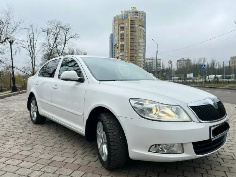 Skoda octavia 2012 года выпуска двигатель 1.6 mpi самый обычный коробка механика пробег 88000 км родного не смотаного без единого окраса любые проверки состояние нового автомобиля два ключа сигнализация с обратной с обратной связью зимняя резина все т. О проходила по регламенту цена 1 мл 200 тысяч +7 (949) 520-59-36
📞 Звоните: +7(949)5205936 - фотография - 7