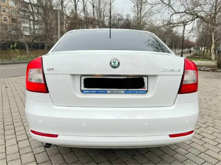 Skoda octavia 2012 года выпуска двигатель 1.6 mpi самый обычный коробка механика пробег 88000 км родного не смотаного без единого окраса любые проверки состояние нового автомобиля два ключа сигнализация с обратной с обратной связью зимняя резина все т. О проходила по регламенту цена 1 мл 200 тысяч +7 (949) 520-59-36
📞 Звоните: +7(949)5205936 - фотография - 8