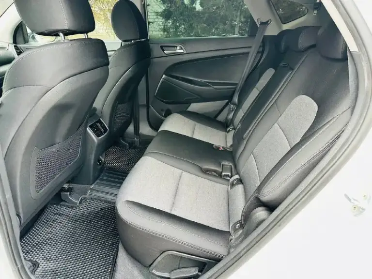 ‼️Продам hyundai tucson‼️
Конец 2019г|первая постановка на учет 2020г!
Мотор 2.0 бензин
Полный привод 4х4
Коробка автомат работает идеально!!
Двигатель без посторонних звуков!
Подогрев сидений перед зад
Подогрев руля
Климат контроль двухзонный
Круиз контроль
Адаптивный поворотный свет
Сигнализация с автозапуском
Стекла все родные
Резина зима
Диски новые!
Мульте медиа
Мульте руль
Камера заднего вида
Авто без вложений!!
Птс оригинал 1 хозяин
Переоформление без проблем
Цена:2.100.000₽
☎️Все вопросы по телефону:+79591677371 - фотография - 9