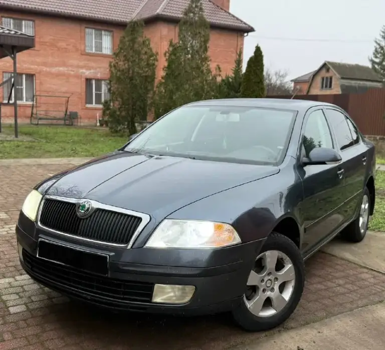 Шкода октавиа а5
2008 Года выпуска
3 Владельца птс оригинал
Мотор 1.6 коробка автомат
По документам полный порядок
По кузову также все в порядке как на фото без рыжиков и прочего
Технически без нариканий
Дно пороги стаканы целые
Все вопросы по телефону
Номер для связи +7 919 896 5615
Также телеграмм +7 919 896 5615
💰Цена 600.000 тысяч рублей - фотография - 1