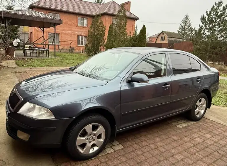 Шкода октавиа а5
2008 Года выпуска
3 Владельца птс оригинал
Мотор 1.6 коробка автомат
По документам полный порядок
По кузову также все в порядке как на фото без рыжиков и прочего
Технически без нариканий
Дно пороги стаканы целые
Все вопросы по телефону
Номер для связи +7 919 896 5615
Также телеграмм +7 919 896 5615
💰Цена 600.000 тысяч рублей - фотография - 3