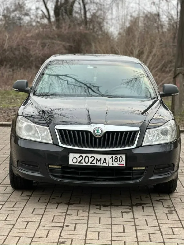 Продам skoda октавиа, 2013 года обьем двигателя 1.6mpi механика, едет очень мягко и бодро авто в отличном состоянии без вложений делать нечего не надо сел и поехал кузов в отличном состоянии в заводской краске ходовая отличная коробка переключается очень плавно и мягко днище в идеале по кузову без всяких рыжей и гнили, я владелец переоформление в мрео в месте свами цена 850.000 торг у капота реальному покупателю осмотр г. Макеевка тел:+79491004146
📞 Звоните: +7(949)1004146 - фотография - 1