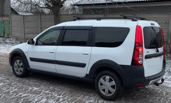 Продам семейный автомобиль,
Lada largus gross 2018г.
Автомобиль в отличнейшем состоянии, абсолютно не требует вложений!
Пробег оригинальный 147т.
У автомобиля 1 владелец за всю историю эксплуатации,
Автотека зеленая.
Кузов в хорошем состоянии,
Без дефектов,
Выглядит превосходно,
Все герметики и швы завод!
Оригинальное остекление!
Двигатель 1.6 16v 127,
Работает прекрасно!
Ровненько и тихо!
Без посторонних звуков!
Масло не берет.
Кпп переключается плавно, без хрустов и вылетов!
Ходовая часть на 5/5,
Абсолютно нету никаких стуков и тому подобного!
По комплектации:
Кондиционер, abs,
4Эл. Стеклоподъемники,
Электро усилитель руля,
Подогрев сидений,
И много прочего.
Оформление в мрэо без проблем!
Ценник 895.000т торг.
Тел: +79493235386 - фотография - 3