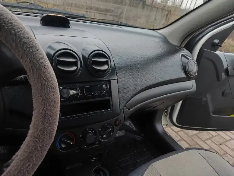 Срочно продам шевроле авео 1,5 2008г газ/бензин
В хорошем состоянии, дно пороги-отлично, сигнализация, гур, подъемники, все работает. По документам с переоформлением. 2 ключа. Осмотр г. Горловка центр. 400 руб +79493922512 - фотография - 5
