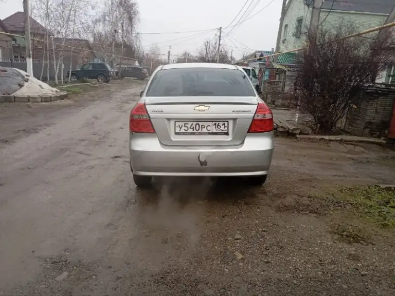 Продам chevrolet авео 2008 г. В. Двигатель 1.2, пробег 221000 км. Экономичный и надёжный авто. По кузову имеются не значительные дефекты, на фото видно. В авто есть: гидроусилитель руля, кондиционер, абс, электростеклоподъемники, две подушки безопасности, встроенная заводская магнитола с акустикой, центральный замок, два комплекта резины (зима, лето), два ключа. Цена 340000 руб. Мариуполь. +79491025119
📲 Tg: 30255
📞 Звоните: +7(949)1025119 - фотография - 4