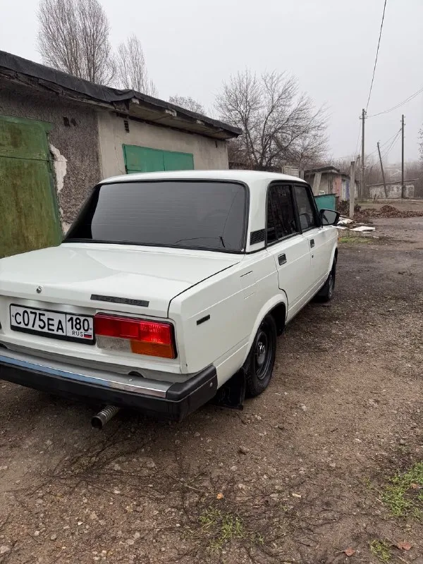 Продам ваз 2107 1998 г. Карбюратор
Продажа от владельца!
Авто в отличном состоянии, с момента покупки один собственник.
Пробег родной !!! 83000 км.
Автомобиль весь в родном металле и краске, ничего не варили, в дтп не была, дно в идеале, пороги тоже. Все стекла родные, включая лобовое.
Бережная эксплуатация, гаражное хранение.
Салон в идеальном состоянии.
В своем классическом виде, без каких либо тюнингов.
По технической части, все исправно.
1.5 Месяца назад установлено гбо. ( новая установка)
Новая зимняя резина.
Автомобиль полностью обслужен, вложений не требует.
Учет 180 регион, весь пакет документов, переоформление без проблем.
Енакиево
Цена 240 тысяч рублей. Хороший торг !
Тел: +79493803898( телеграмм, макс)

📞 Звоните: +7(949)3803898 - фотография - 3