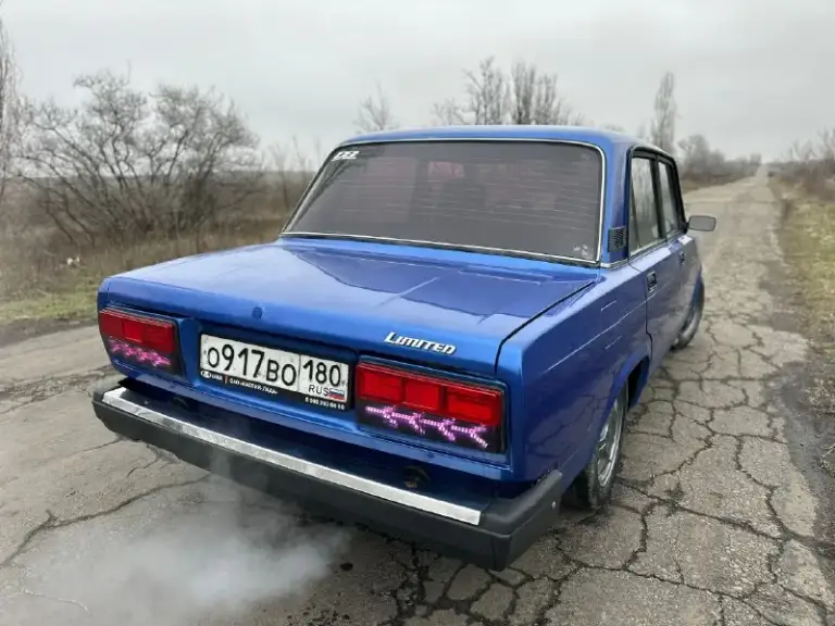 Ваз 2107 инжектор
Продам свою машину, владею 2 года.
Привез ее из белгорода в декабре 2023г
Объем 1.6, год выпуска 2007
Пробег 210ткм родной, из них 60 я проехал.
📎 Кузов без изъян, гнили и ржавчины нет от слова совсем! Вторичный окрас, цвет голубая планета
📎 Двигатель чувствует себя прекрасно, сейчас залита эконом прошивка.
📎 Коробка не хрустит и не выбивает, сцепление новое valeo, есть небольшой недостаток, потеет сальник на хвостовике. Сальники, прокладки и даже подшипники куплены, но менять у меня нет времени.
📎 Последние пол года на машине не передвигался тк в конце лета отдавал на сварочные работы, меняли пороги, после была на покраске, полировке, делал химчистку, поменял дверные карты, электростеклоподьемники установил, приборку от 14, зимней резины к сожалению нет, тому кто купит в цене уступлю.
📎А теперь о том что менял, ставил и тд
Эбу я7.2, прошивка эконом
Линзы aozoom а13 3.0 biled в передних фарах
Задняя оптика в lambo стиле
Диски статусы r14
Вакуумник 2114
📞 Звоните: +7(949)4470473 - фотография - 2