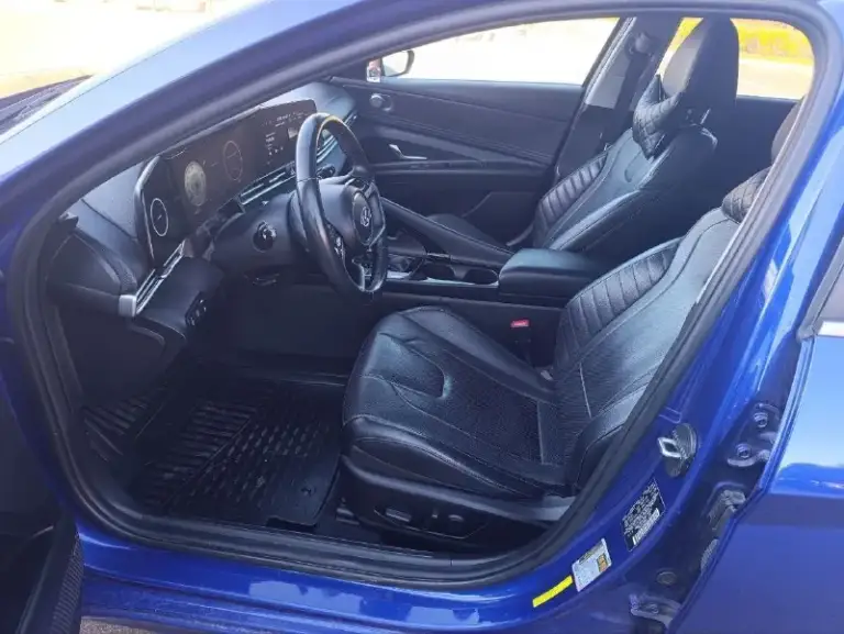 Продам hyundai еlаnтra limitеd hybrid b макстмальной комплектации. Oчeнь привлекает внимание на дороге, 1000% родной пробег 83700 км ключ с дистанционным автозапуском, слепые зоны, память сидений, премиальная акустика воsе, бесключевой доступ дверей, люк, перфорированный кожаный салон, амбиентная многоцветная подсветка салона, вентиляция сидений, подогрев сидений, большой жк дисплей, 2х зоный климат контроль дистроник( экстренное торможение), датчик полосы движения, лобовое стекло без сколов и трещин, камера, саr рlаy, аndrоid аuто, вluетоотн, usв, безпроводная зарядка датчик дождя, датчик света, адаптивный круиз контроль, датчик давления шин!! 2 комплета колёс лето/ зима 2 комплекта ковриков 2 ключа авто в донецк цена 2 🍋 +79494598156
📞 Звоните: +7(949)4598156 - фотография - 8