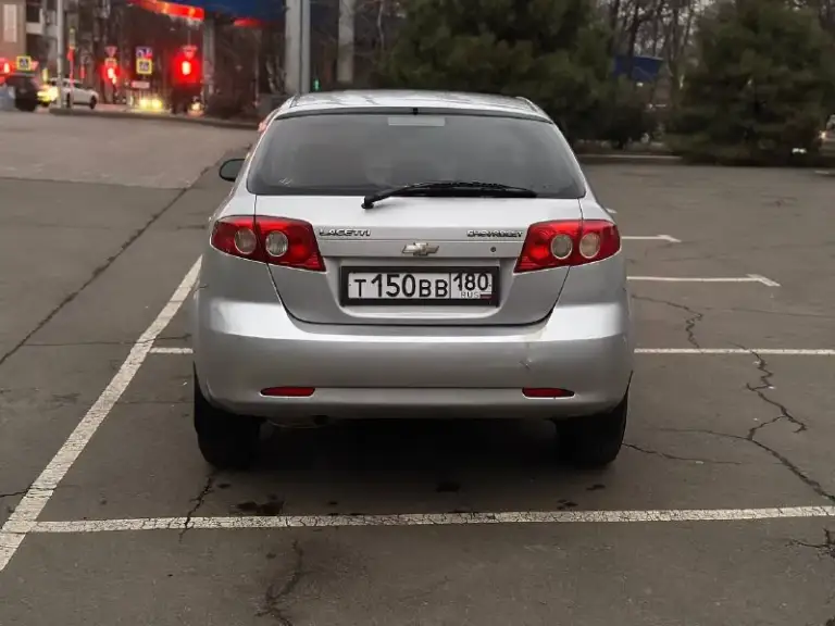 Продам chevrolet lacetti корейская сборка!
2005 Г. В.
На полном ходу!
Двигатель 1.4 бензин, мкпп
Пробег: 209 тыс
Гур, электростеклоподъемники, кондиционер, сигнализация, 2 ключа.
С документами порядок, постоянный рф учет.
Цена: 385 тыс рублей
Г. Донецк
+79493690225 - фотография - 5