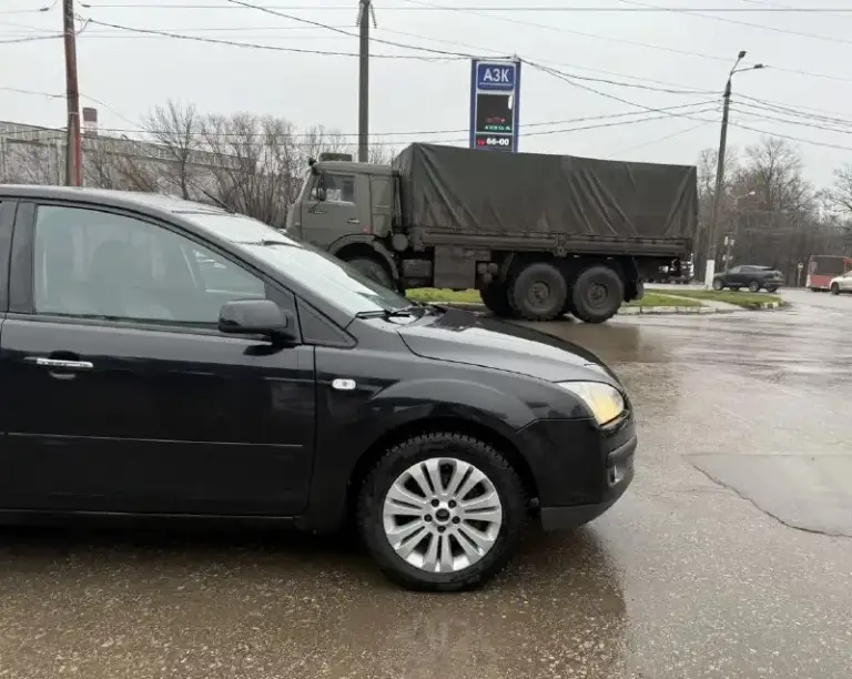 Ford focus ( ford фокус)2.0 mt, 2007, 249 000 км 2 собственника. Надежный цепной мотор, работает отлично, не дымит, без ошибок. Коробка и ходовая в отличном состоянии. По кузову выглядит отлично, пороги и днище целые кондиционер работает. Магнитола с bluetooth и usb. Сигнализация starline c автозапуском, работает. Abs бортовой компъютер. Центральный замок. Электростеклоподъемники. Гидроусилитель руля. Противотуманные фары. Шипованная резина на литых дисках. Ухоженный и обслуженный автомобиль. По документам чистая без штрафов, запретов. Днр. Г. Енакиево цена 470 000 руб тел: +7 949 564 63 02
📞 Звоните: +7(949)5646302 - фотография - 6