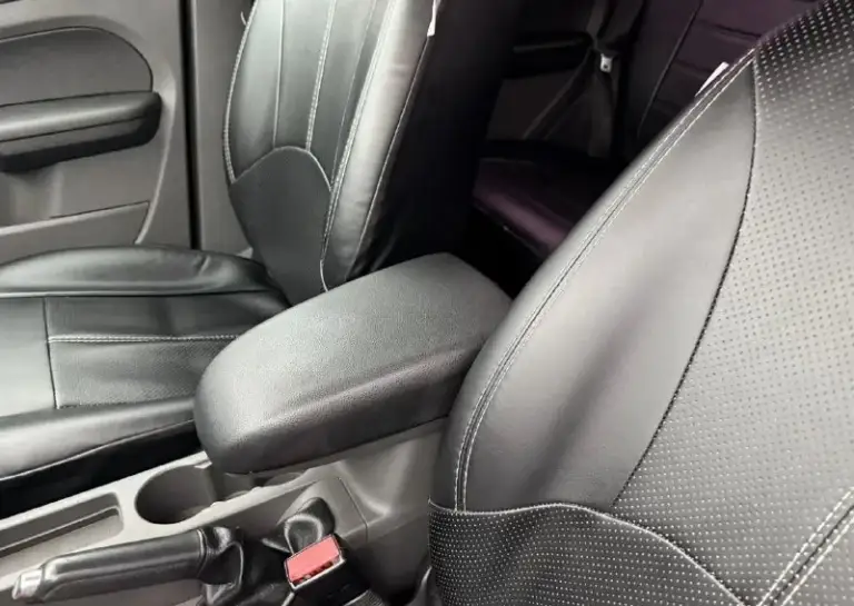 Ford focus ( ford фокус)2.0 mt, 2007, 249 000 км 2 собственника. Надежный цепной мотор, работает отлично, не дымит, без ошибок. Коробка и ходовая в отличном состоянии. По кузову выглядит отлично, пороги и днище целые кондиционер работает. Магнитола с bluetooth и usb. Сигнализация starline c автозапуском, работает. Abs бортовой компъютер. Центральный замок. Электростеклоподъемники. Гидроусилитель руля. Противотуманные фары. Шипованная резина на литых дисках. Ухоженный и обслуженный автомобиль. По документам чистая без штрафов, запретов. Днр. Г. Енакиево цена 470 000 руб тел: +7 949 564 63 02
📞 Звоните: +7(949)5646302 - фотография - 7