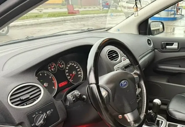 Ford focus ( ford фокус)2.0 mt, 2007, 249 000 км 2 собственника. Надежный цепной мотор, работает отлично, не дымит, без ошибок. Коробка и ходовая в отличном состоянии. По кузову выглядит отлично, пороги и днище целые кондиционер работает. Магнитола с bluetooth и usb. Сигнализация starline c автозапуском, работает. Abs бортовой компъютер. Центральный замок. Электростеклоподъемники. Гидроусилитель руля. Противотуманные фары. Шипованная резина на литых дисках. Ухоженный и обслуженный автомобиль. По документам чистая без штрафов, запретов. Днр. Г. Енакиево цена 470 000 руб тел: +7 949 564 63 02
📞 Звоните: +7(949)5646302 - фотография - 8